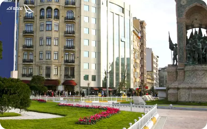 هتل 4 ستاره ریوا تکسیم در میدان تقسیم