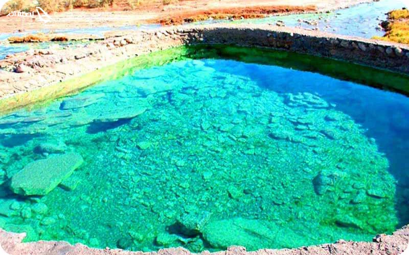 چشمه آب گرم پوراف با خواص درمانی