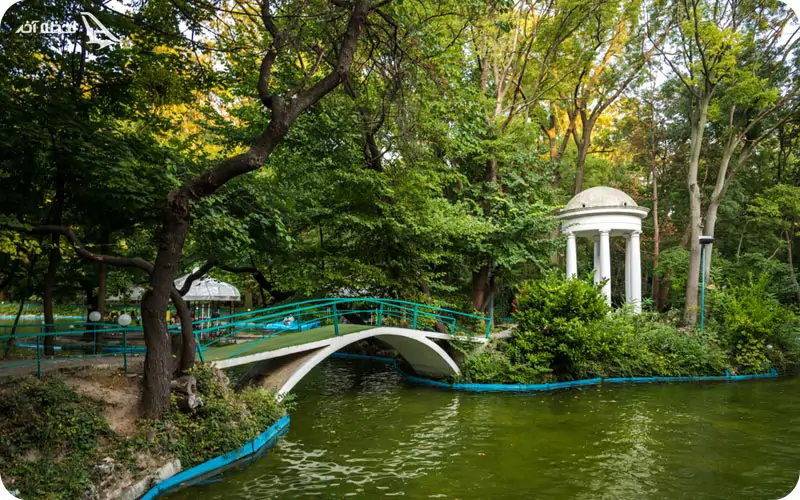 جاذبه های وارنا