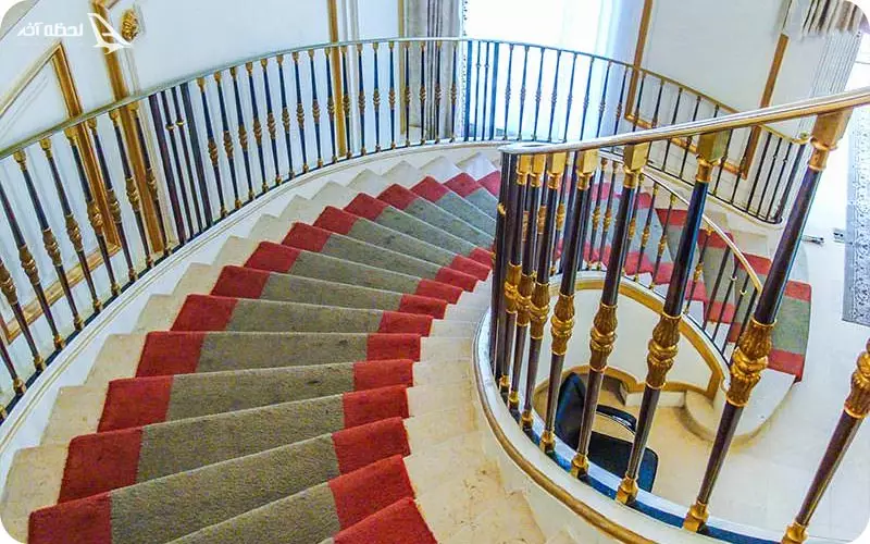 پله های کاخ سعدآباد