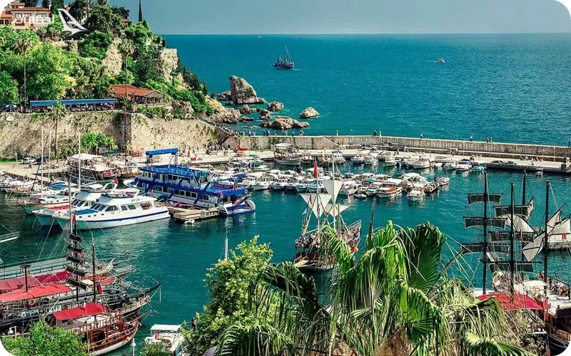 آنتالیا یا کوش آداسی یا بدروم یا مارماریس