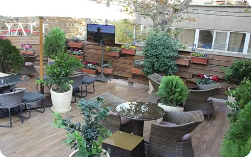 کافه گراند حیات