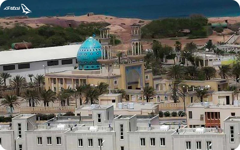 مسجد جامع ابوموسی؛ نگینی فیروزه‌ای در دل جزیره