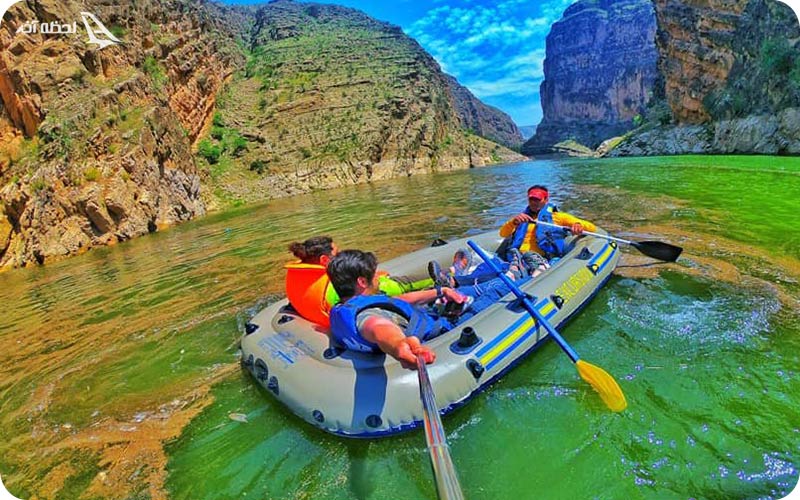 قایقرانی در تنگه کافرین