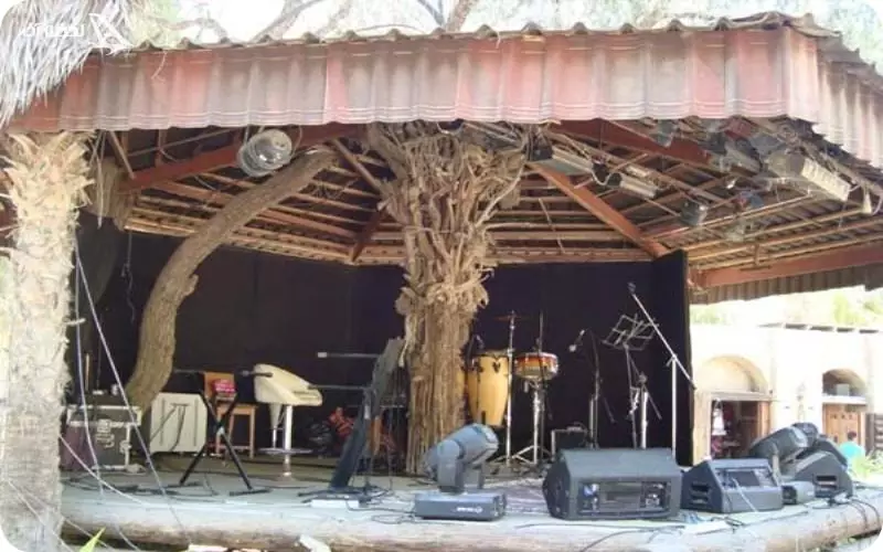 مشخصات رستوران پایاب کیش