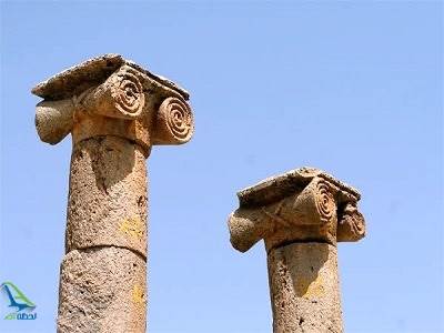 ستون های تاریخی خورهه