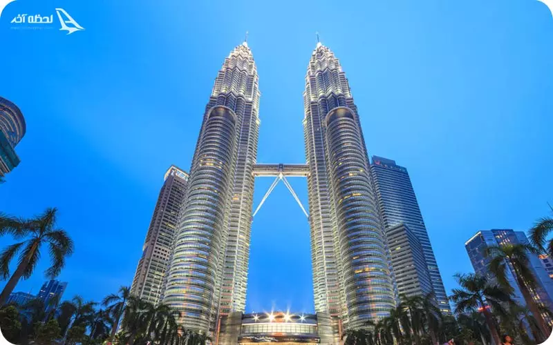 برج های دوقلو از دیدنی های کوالالامپور