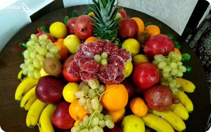 میوه های شب یلدا خوردن میوه در شب یلدا