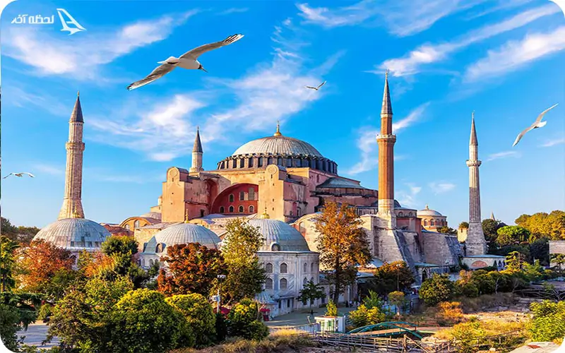 محله سلطان احمد؛ محله ای در یک شبه جزیره در نزدیکی تنگه بسفر