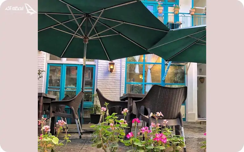 کافه کتاب رف