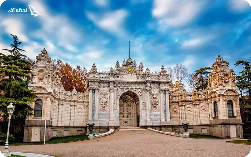 کاخ دلمه باغچه استانبول در نزدیکی میدان تکسیم