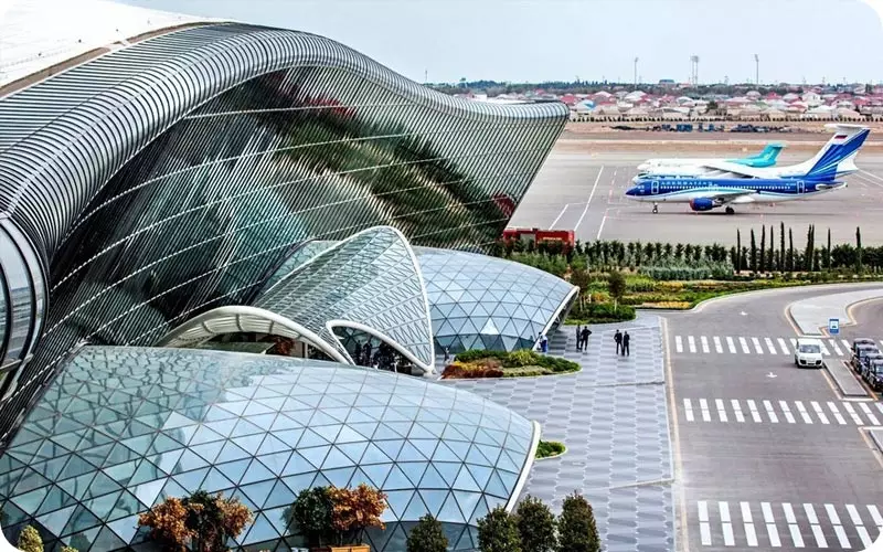 فرودگاه بین المللی باکو