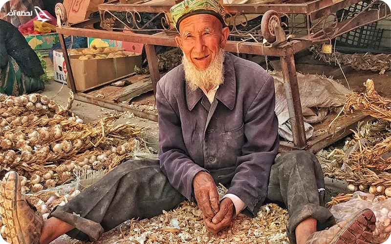 بازار کاشگار، چین؛ اینجا خرید و فروش برای همه آزاد است!