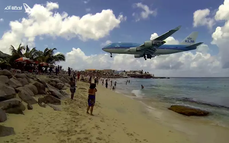 پرواز هواپیما برفراز ساحل فلوریا