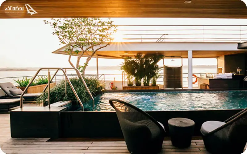 از بهترین کشتی‌های کروز آسیایی، کشتی سینک اسپریت