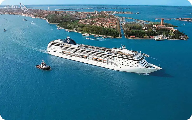 کشتی تفریحی قشم کشتی تفریحی قشم