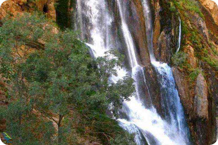 آدرس آبشار آب سفید