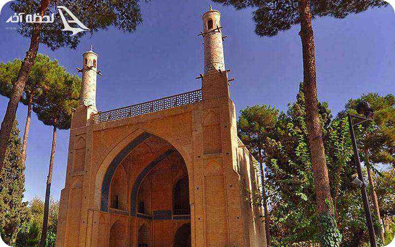 نمای منارجنبان