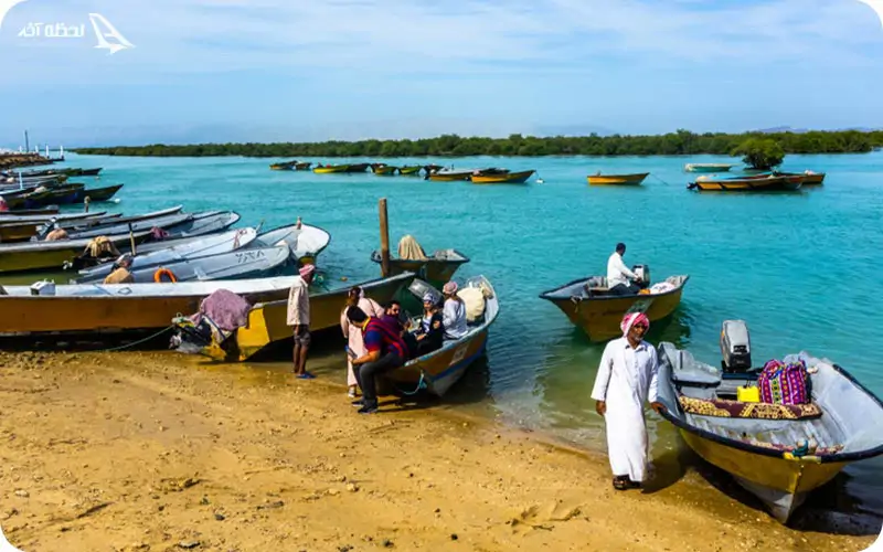 شلوغترین زمان سفر به قشم سه ماه زمستان و ایام نوروز است و خلوتترین زمان نیز سه ماه تابستان است. شلوغترین و خلوتترین زمان برای سفر به قشم