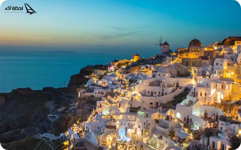 سانتورینی در شب