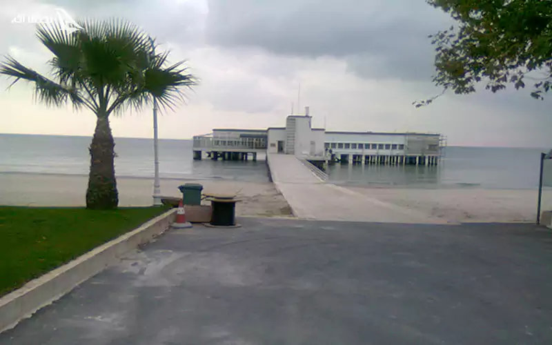 عمارت آتاتورک در ساحل فلوریا استانبول