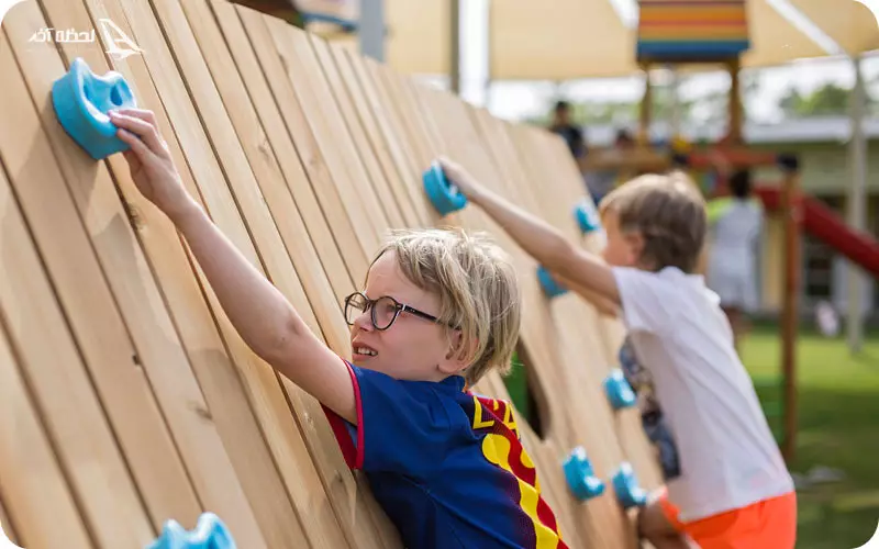 کودکان در آنتالیا