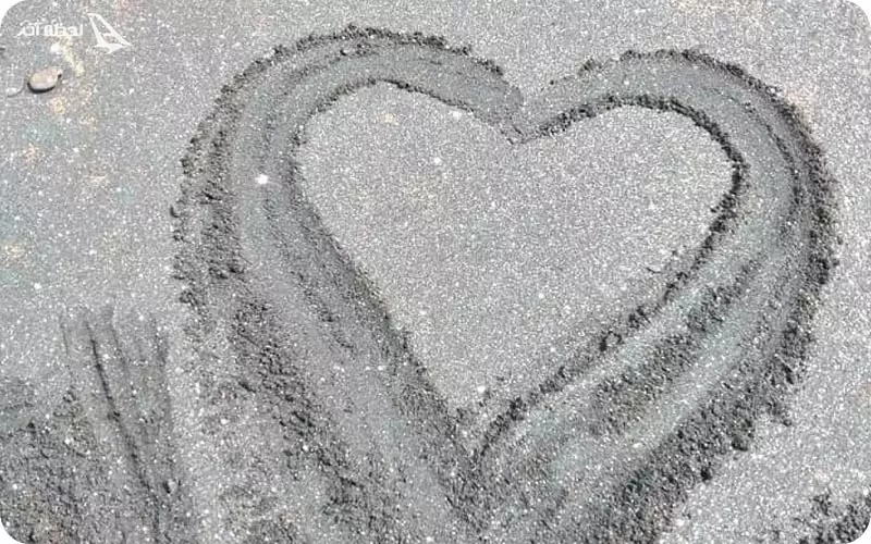 ساحل نقره‌ای قشم چگونه به وجود آمده است؟ 