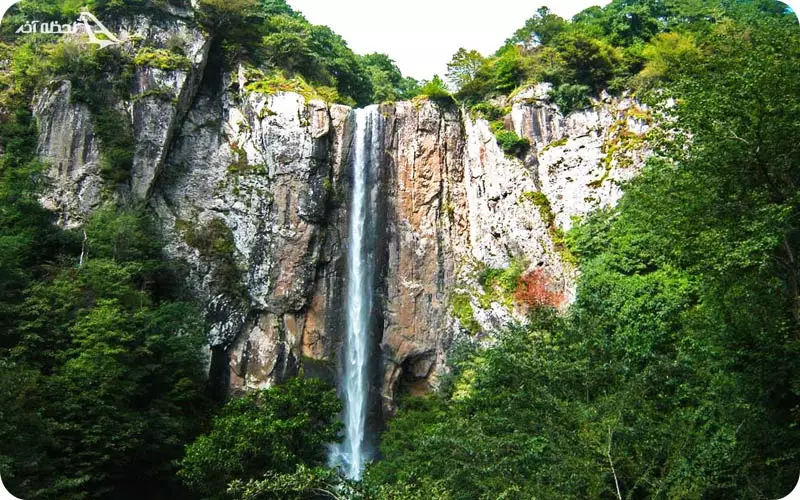 آبشار لاتون