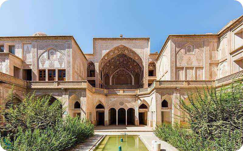 ایوان بهاره خانه عباسیان کاشان