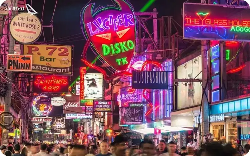 خیابان ‌گردی شبانه پاتایا