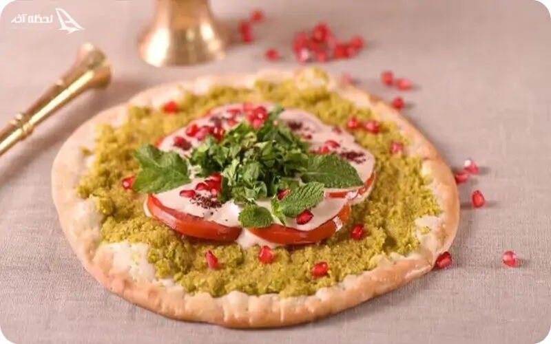 پیتزا منوشه