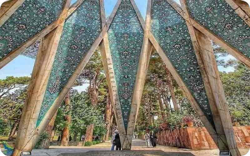 آرامگاه خیام