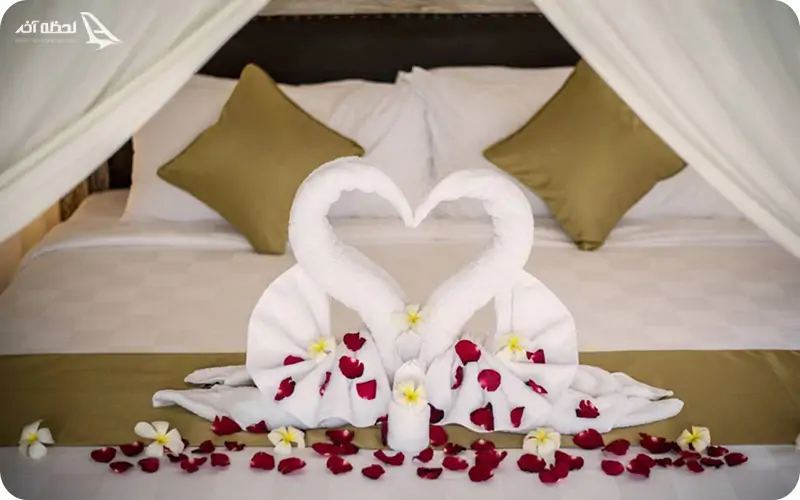 هتل های کیش برای ماه عسل معمولا تسهیلاتویژه ای دارند.