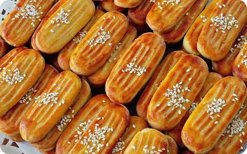 نان چای سوغات شهر همدان نان چای؛ شیرینی سنتی و خوشمزه