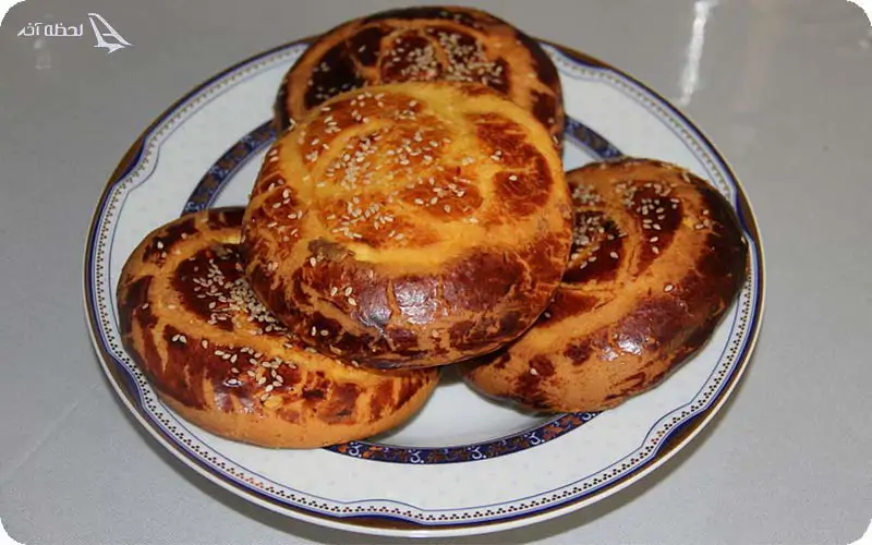 نان کماج؛ نان محلی سنتی و خوش عطر و بو نان کماج سوغات همدان