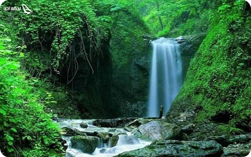 آبشار دواب؛ خنک و سرسبز