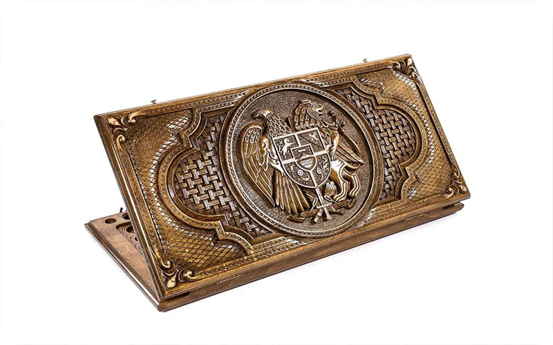 آثار چوبی، فلزی و شیشه‌ای