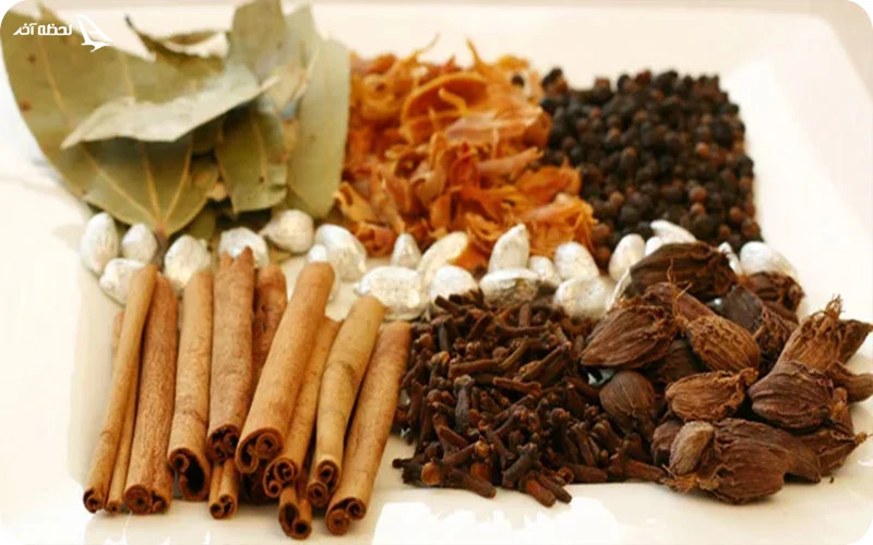 ادویه و گیاهان دارویی گرجی ادویه و گیاهان دارویی؛ عطر و طعمی بینظیر