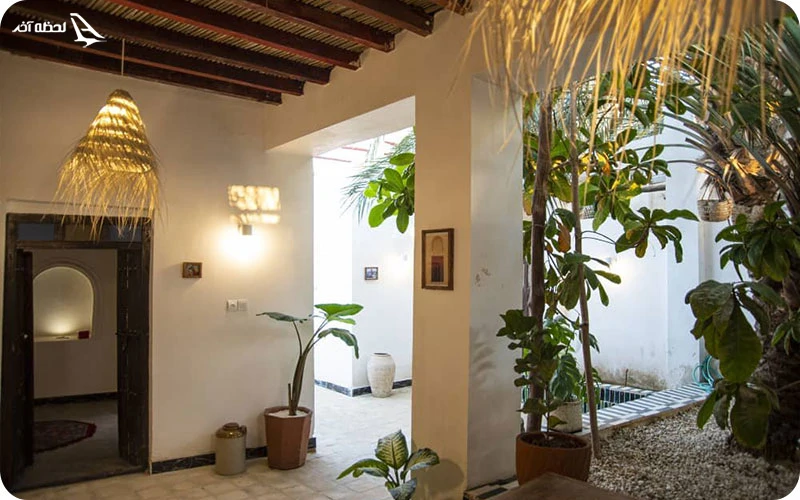 اقامتگاه بندر لافت  بندر لافت اقامتگاه؛ بهترین هتل در کنار بومگردیهای متعدد