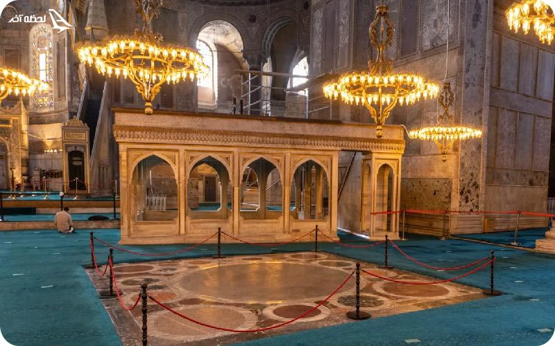 محل تاجگذاری در ایاصوفیه امفالیون؛ محل تاجگذاری شاهان