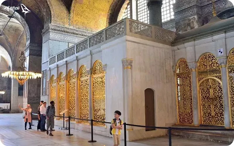 مسجد ایاصوفیه و باب همایون: روایت تاریخ عثمانی باب همایون؛ دروازه شاهان عثمانی