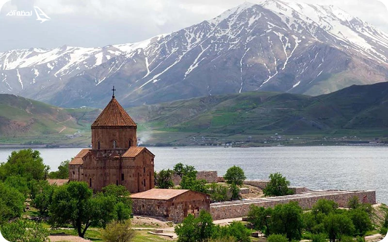 بهترین زمان سفر زمینی به وان