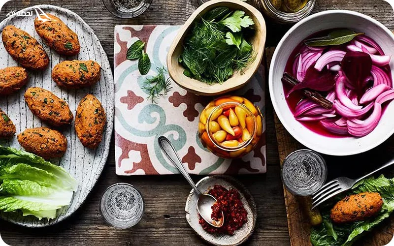 تجربه غذاهای محلی وان در محبوب‌ترین رستوران‌های شهر