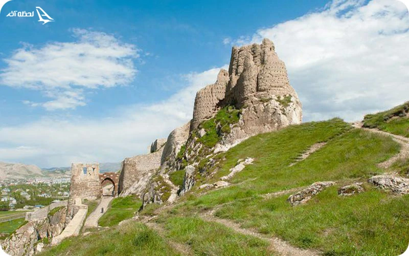 جاذبه‌های تاریخی وان