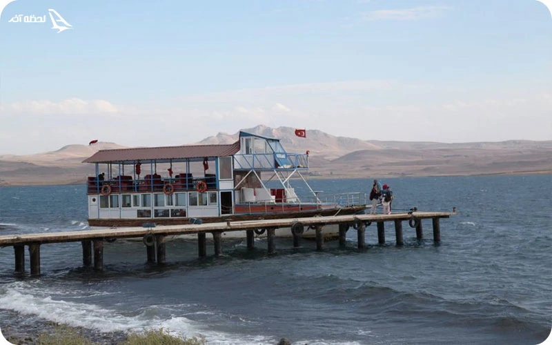 جزیره آدیر؛ بهشتی با کلیسای قدیمی