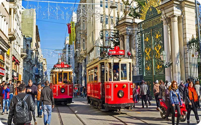 حمل و نقل در استانبول باتومی یا استانبول؟ مقایسه هزینه حملونقل و تفریح