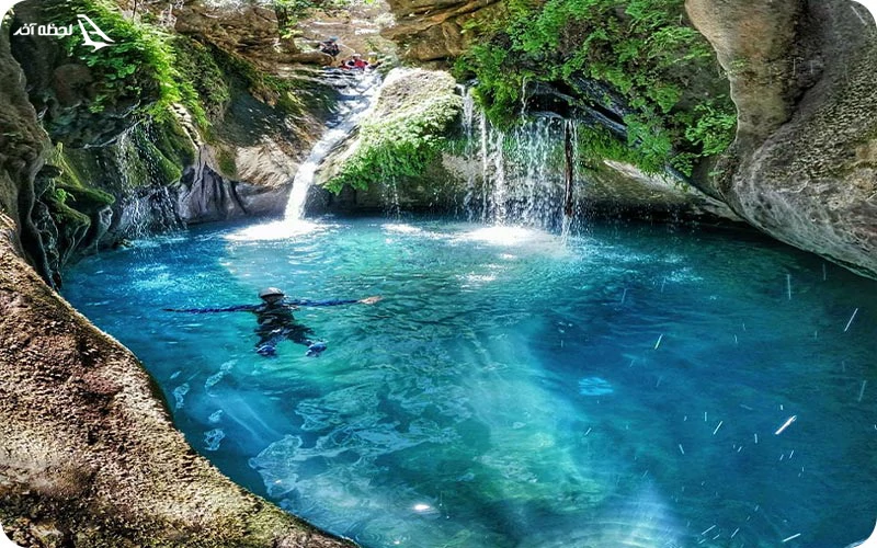 حوضچه‌های عمیق و پر از آب؛ لذت آب‌تنی