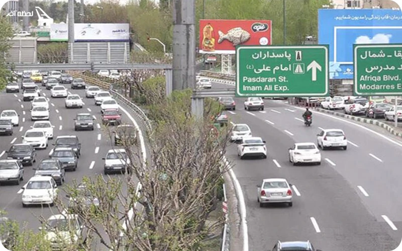 مسیر خودروی شخصی جمعه بازار پروانه؛  راحتی برای جابه‌جایی و حمل خریدها