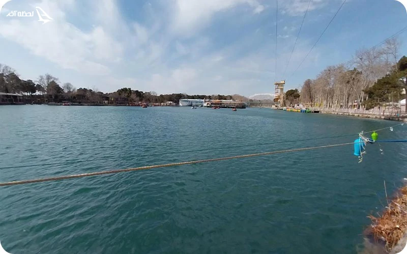 دریاچه پارک ارم تجربه تفریحات آبی و ماهیگیری در دریاچه پارک ارم