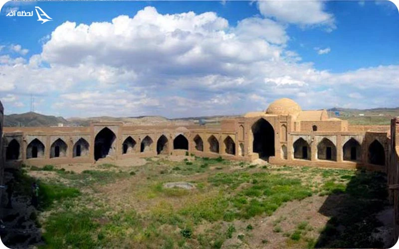 کاروانسرای دیر گچین در قم کاروانسرای دیر گچین؛ شاهکار معماری باستانی